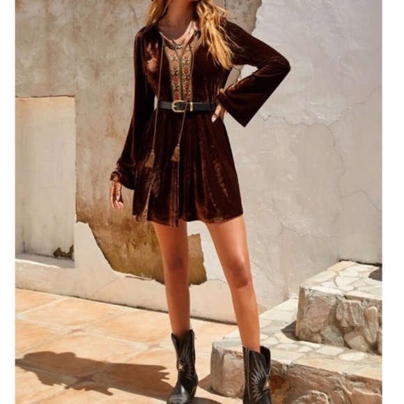 Bohemian Black Floral Embroidered Velvet Mini Dress - Picture 8 of 14